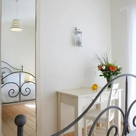 The Seasons Hotel 3*