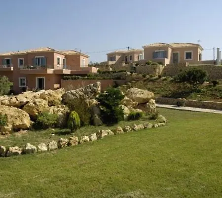The Seasons Hotel 3*