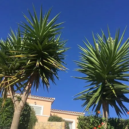 Hotel The Seasons