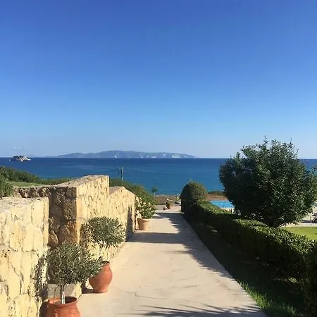 The Seasons Hotel