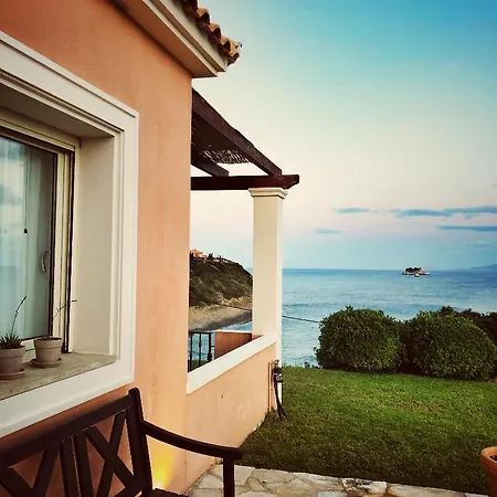 The Seasons Hotel 3*